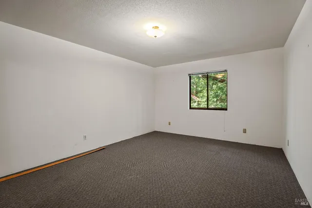 $495,000 | 26095 Poppy Drive, Willits, CA 95490