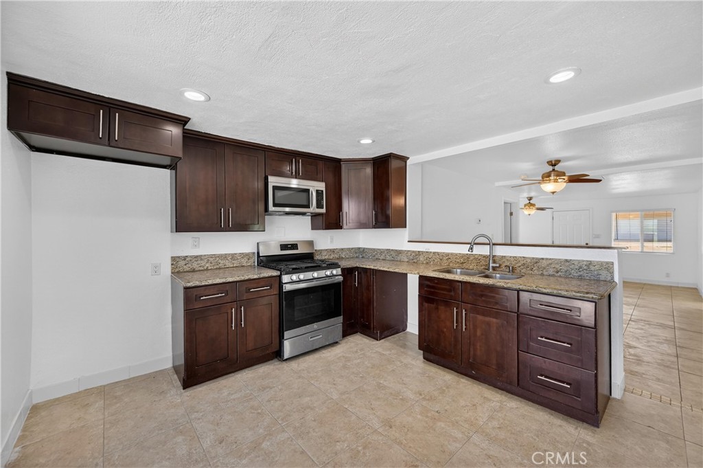475 Transit Avenue Riverside, CA 92507 - Photo 15 of 34