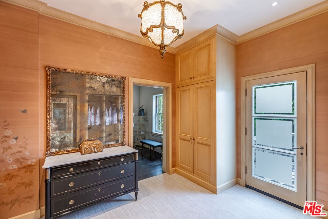 10911 Chalon Road Los Angeles, CA 90077 - Photo 28 of 43