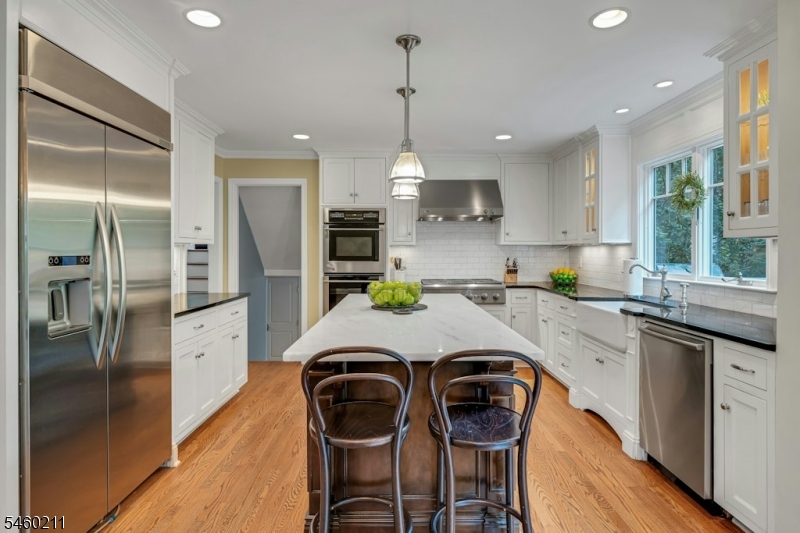 260 Ashland Road Summit, NJ 07901 - Photo 8 of 32 Gallery Image 8