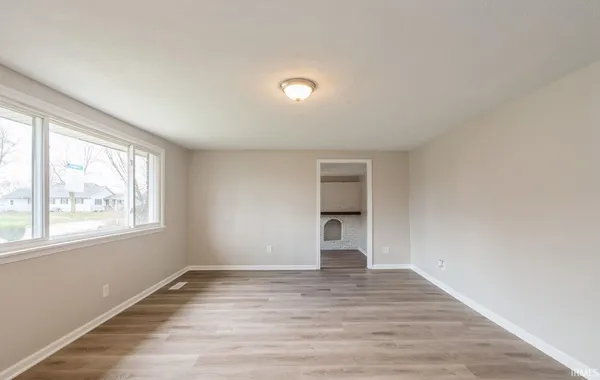 $159,900 | 828 North 13th Street, Elwood, IN 46036