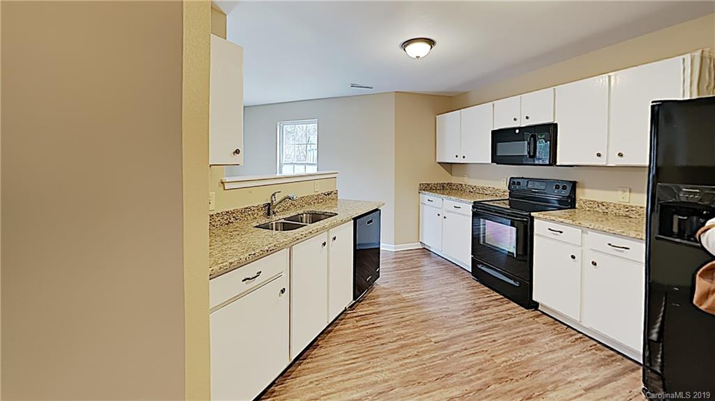 6716 Ridge Lane Road Charlotte, NC 28262 - Photo 4 of 16 Gallery Image 4