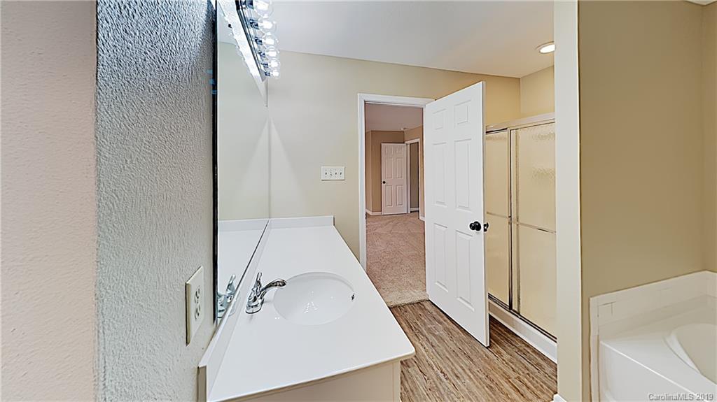 6716 Ridge Lane Road Charlotte, NC 28262 - Photo 8 of 16 Gallery Image 8