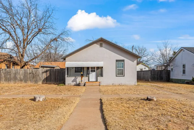 $117,000 | 620 South 11th Street, Slaton, TX 79364