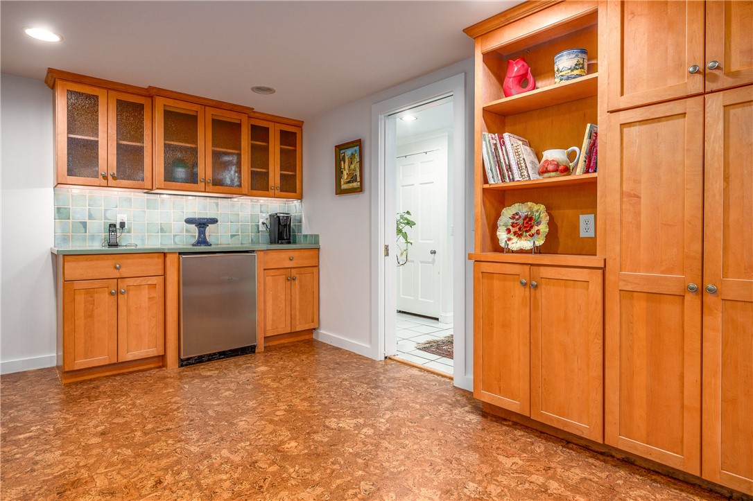 2 Cherry Lane Bristol, RI 02809 - Photo 15 of 43