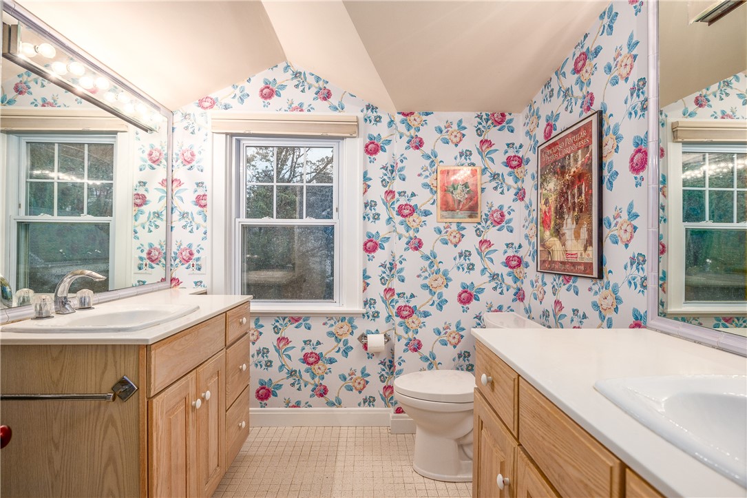 2 Cherry Lane Bristol, RI 02809 - Photo 25 of 43