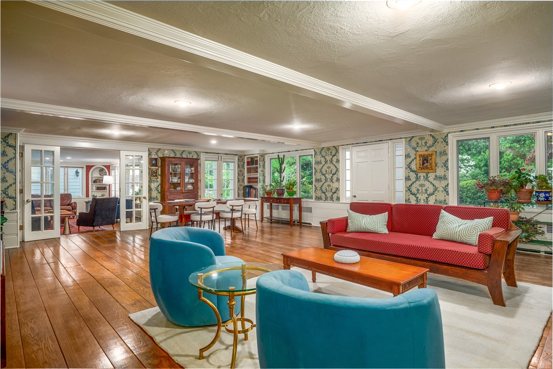 2 Cherry Lane Bristol, RI 02809 - Photo 10 of 43