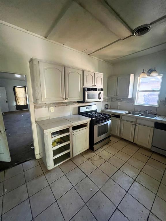 728 Ritchey Street Gainesville, TX 76240 - Photo 25 of 37