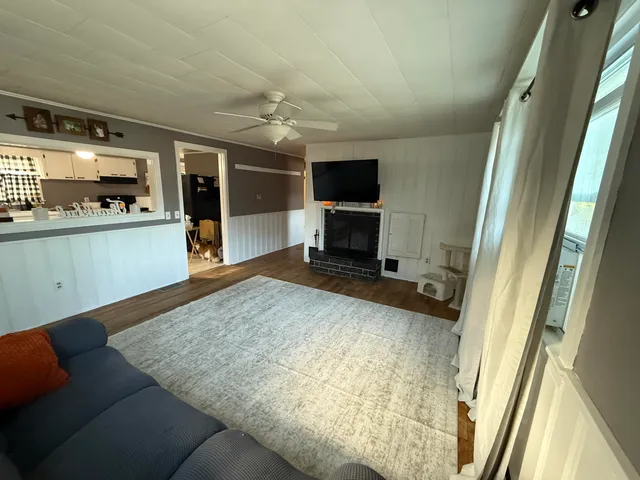 $189,000 | 4 Pinkham Street, Lincoln, ME 04457