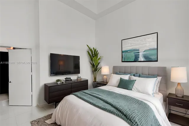 $3,350 | 495 Brickell Avenue, Unit 2206, Miami, FL 33131