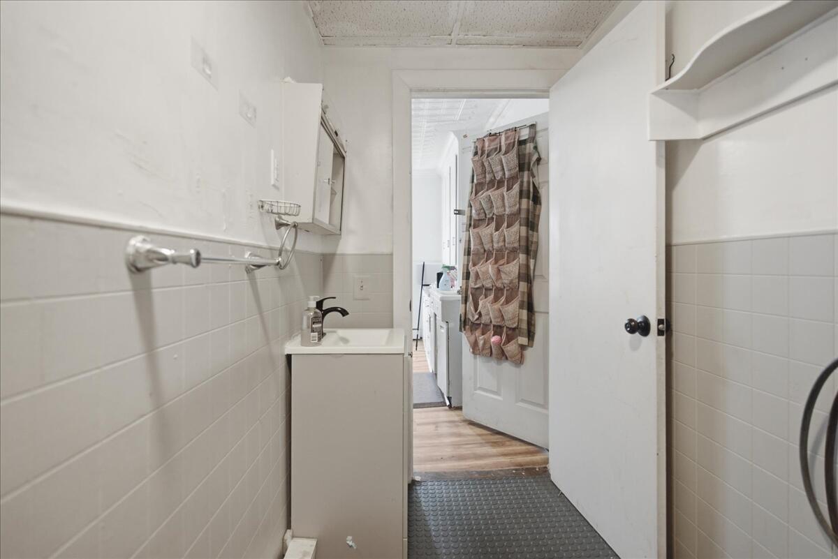 4 Sherwin Street Waterville, ME 04901 - Photo 29 of 64 38-DSC07569