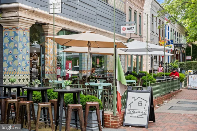 $895,000 | 131 11th Street Northeast, Unit 1, Washington, DC 20002