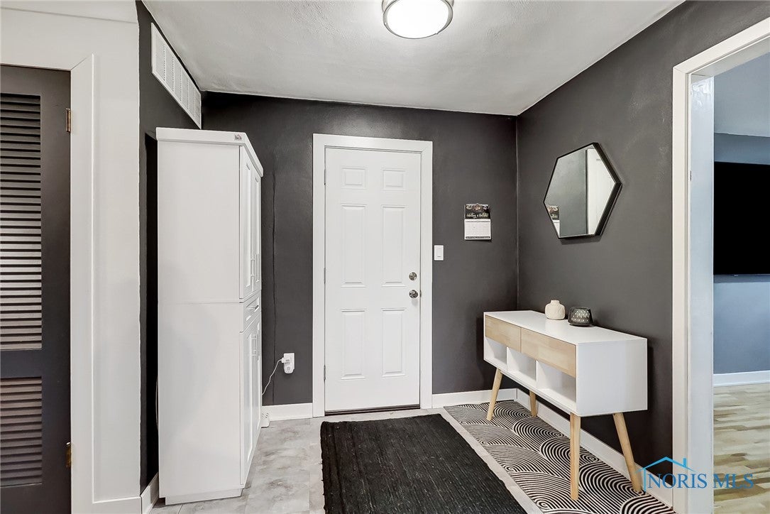 6860 Heller Road Whitehouse, OH 43571 - Photo 13 of 37 Gallery Image 13