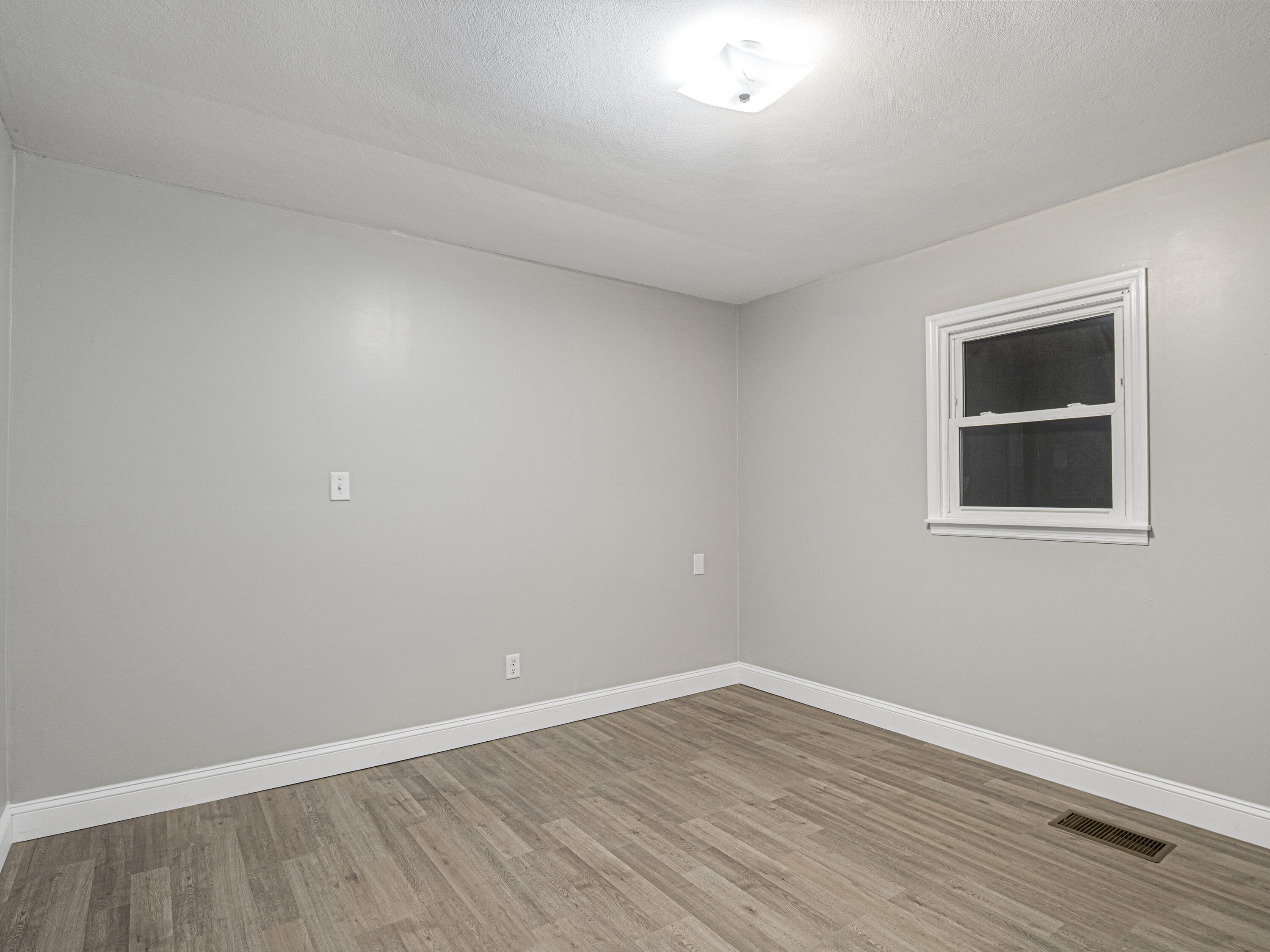 1309 John Ross Road Chattanooga, TN 37412 - Photo 19 of 26 1309 John Ross pic (18)