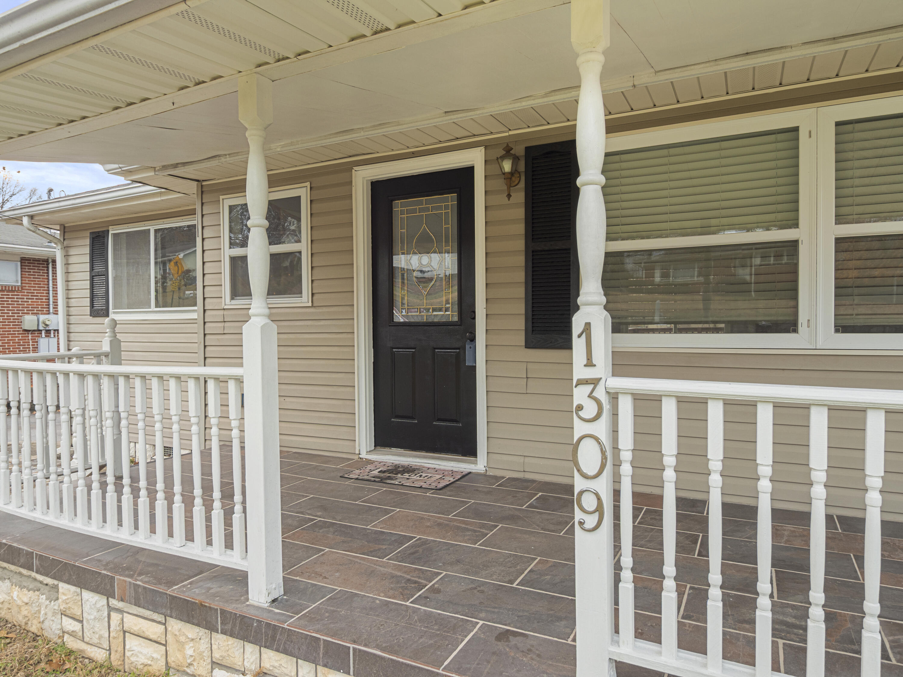 1309 John Ross Road Chattanooga, TN 37412 - Photo 4 of 26 1309 John Ross pic (4)