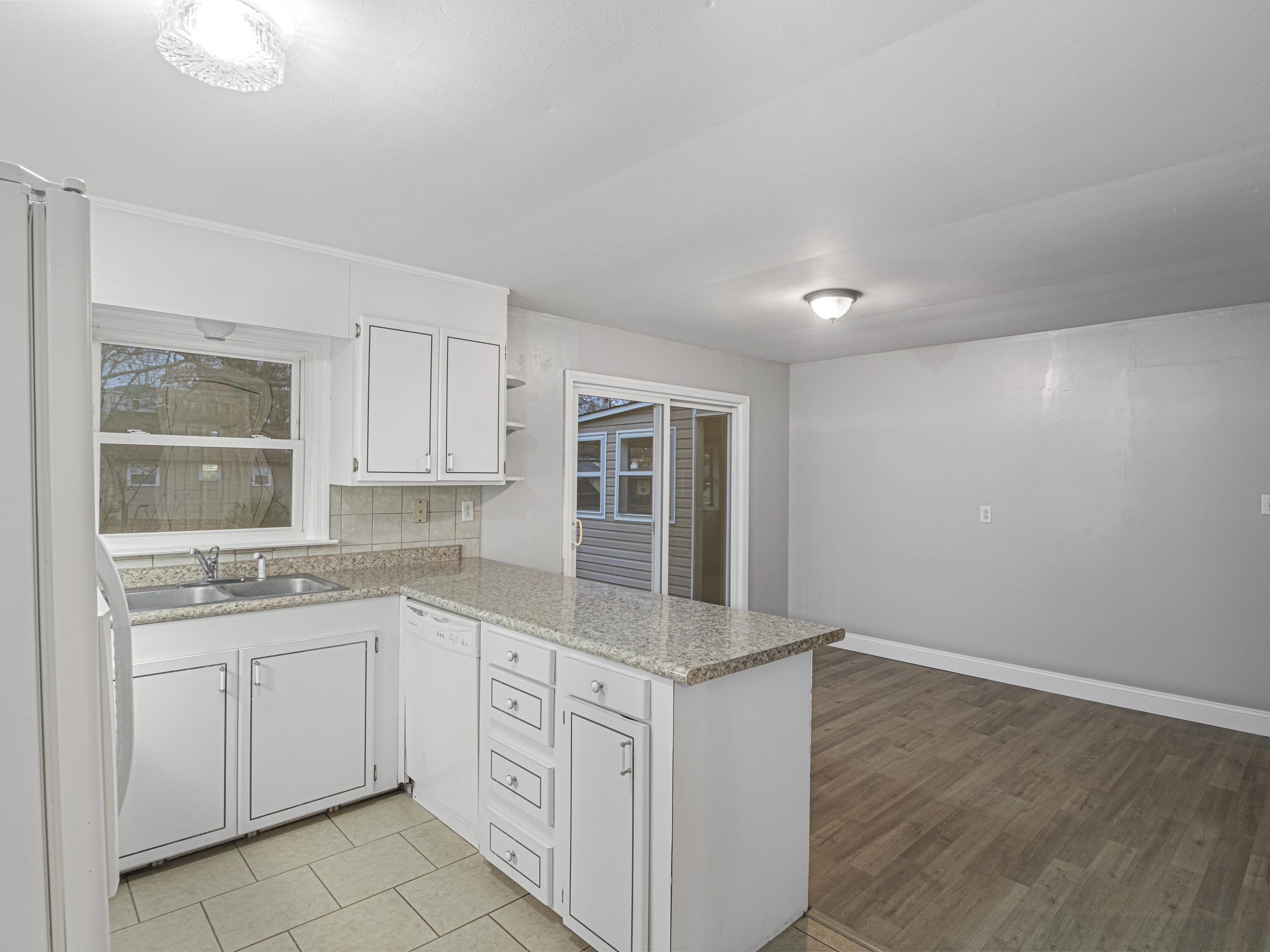 1309 John Ross Road Chattanooga, TN 37412 - Photo 9 of 26 1309 John Ross pic (10)