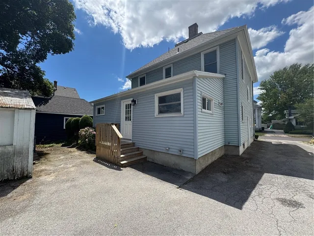 $299,900 | 211 South West Street, Geneva City, NY 14456