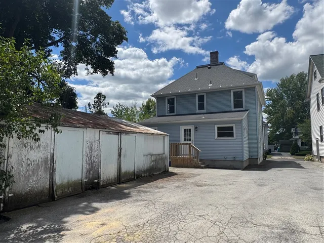 $299,900 | 211 South West Street, Geneva City, NY 14456