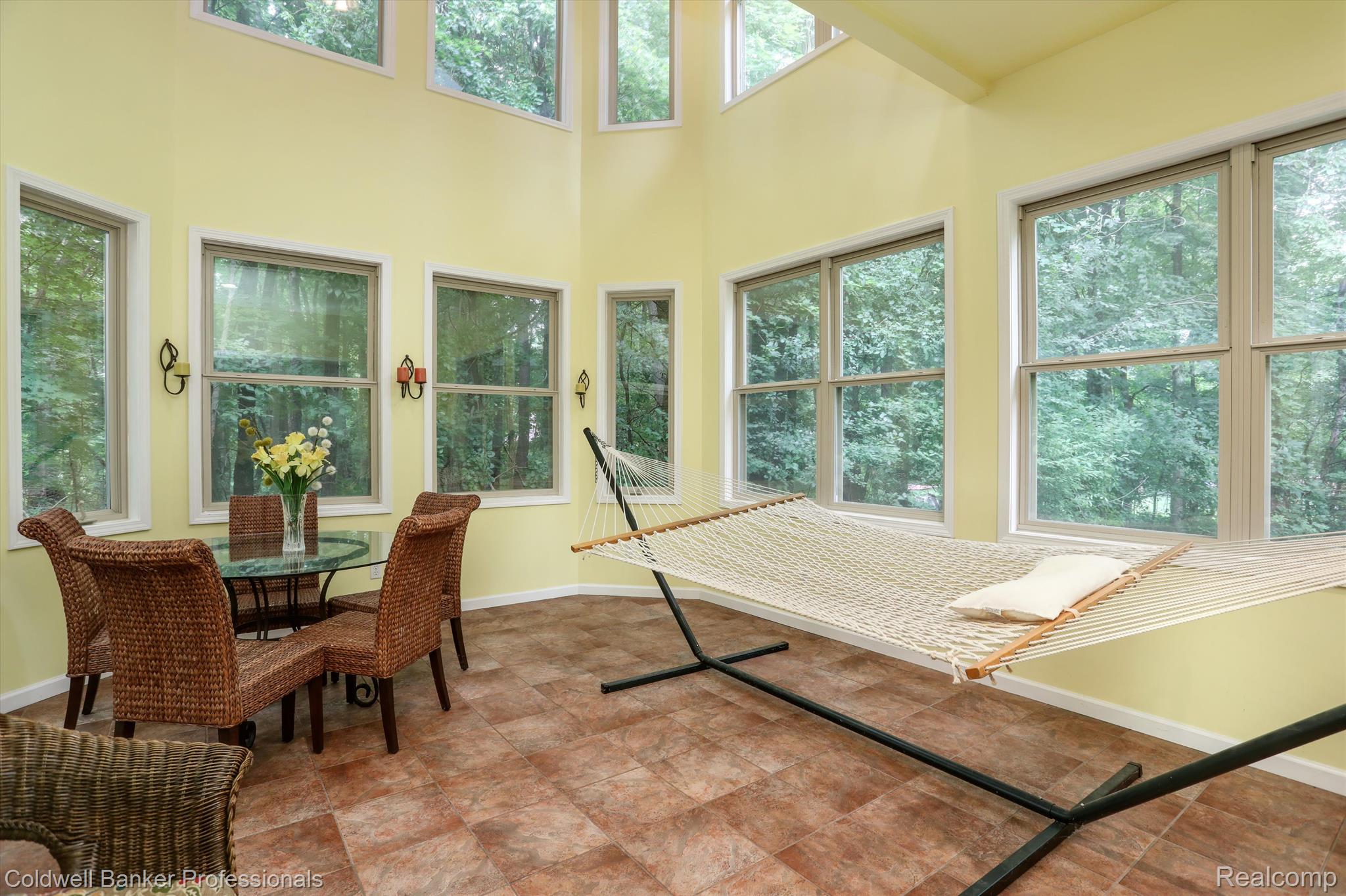 8732 Clement Road Clarkston, MI 48346 - Photo 11 of 40 3 seasons room off the family room is amazing!