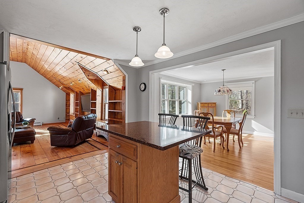 68 Wildwood Road Lunenburg, MA 01462 - Photo 5 of 28 Gallery Image 5