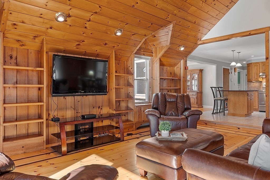 68 Wildwood Road Lunenburg, MA 01462 - Photo 7 of 28 Gallery Image 7