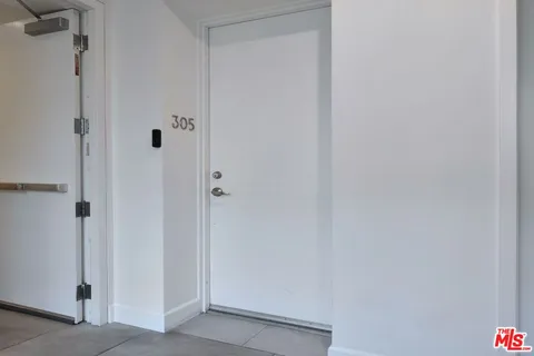 $869,000 | 118 South Kenwood Street, Unit 305, Glendale, CA 91205