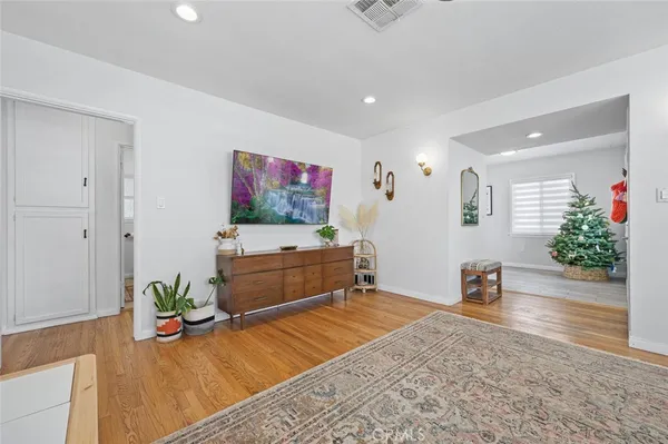 $3,800 | 5049 Adenmoor Avenue, Lakewood, CA 90713