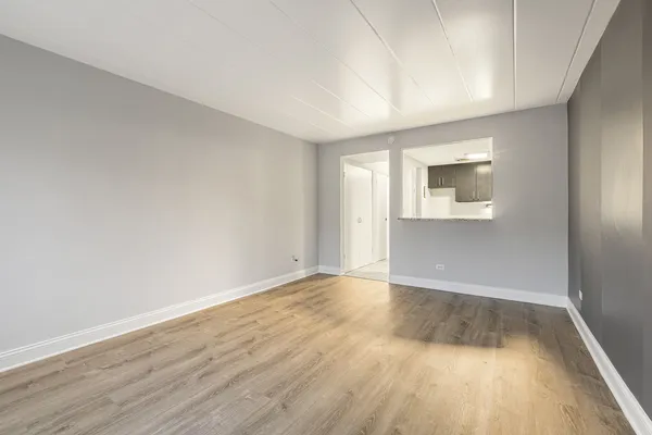 $1,350 | 6012 North Kenmore Avenue, Unit 2D, Chicago, IL 60660