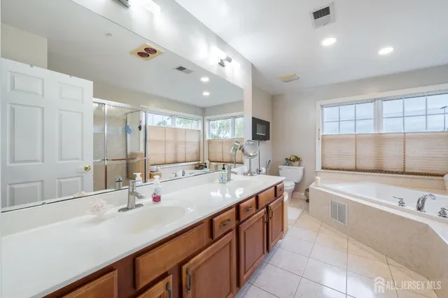 $4,750 | 2 Spinnaker Drive, South Amboy, NJ 08879