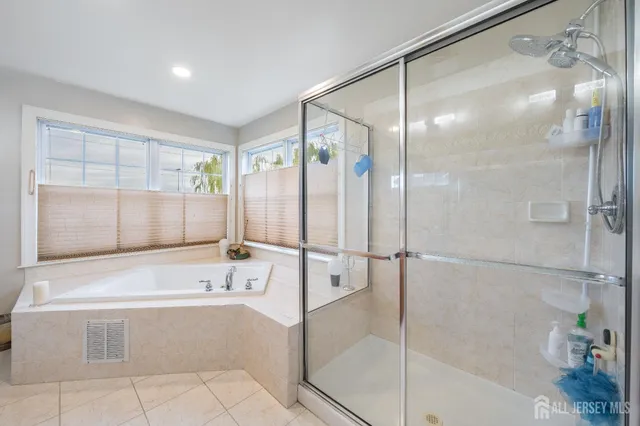 $4,750 | 2 Spinnaker Drive, South Amboy, NJ 08879