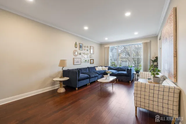 $4,750 | 2 Spinnaker Drive, South Amboy, NJ 08879