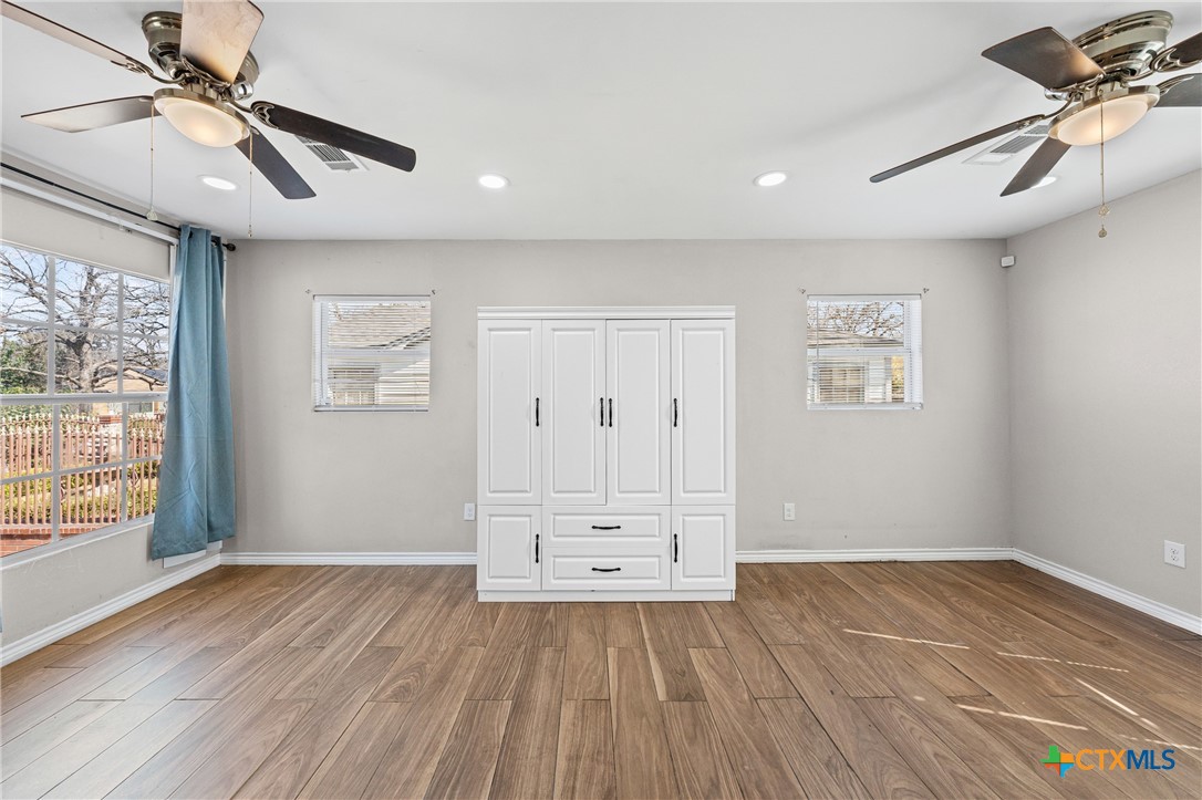 2716 McKenzie Avenue Waco, TX 76708 - Photo 8 of 31