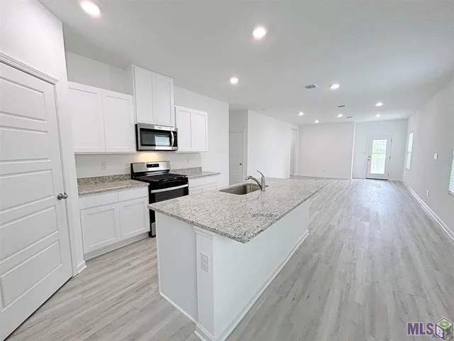 $3,000 | 1237 Drago Drive, Baton Rouge, LA 70820