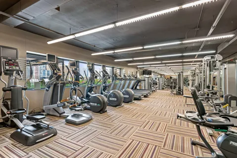 $299,000 | 30 East Huron Street, Unit 4210, Chicago, IL 60611