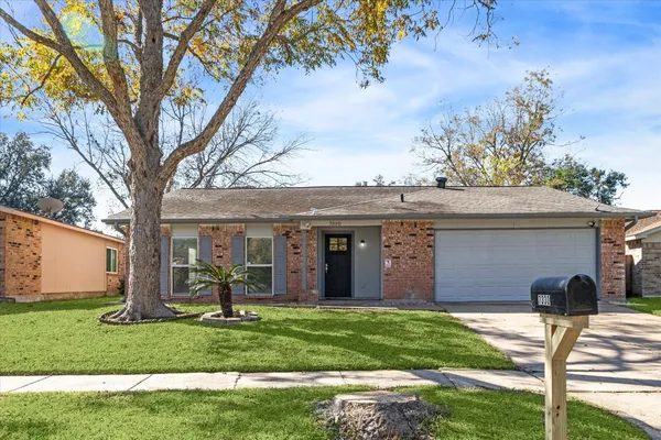 $2,200 | 7330 Mar Vista Drive, Houston, TX 77083