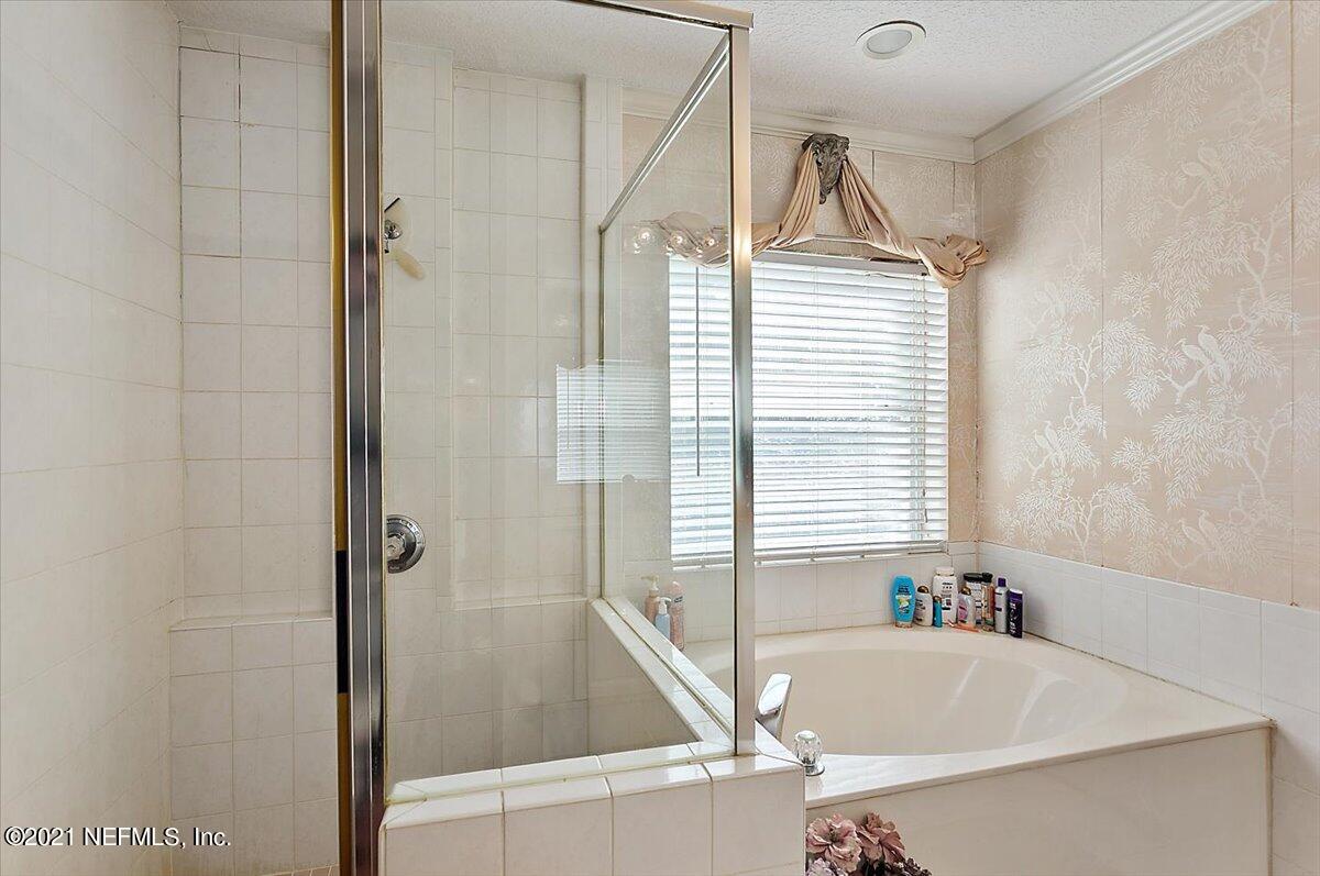326 South Ocean Trace Road St. Augustine, FL 32080 - Photo 11 of 23 11-Primary Bathroom