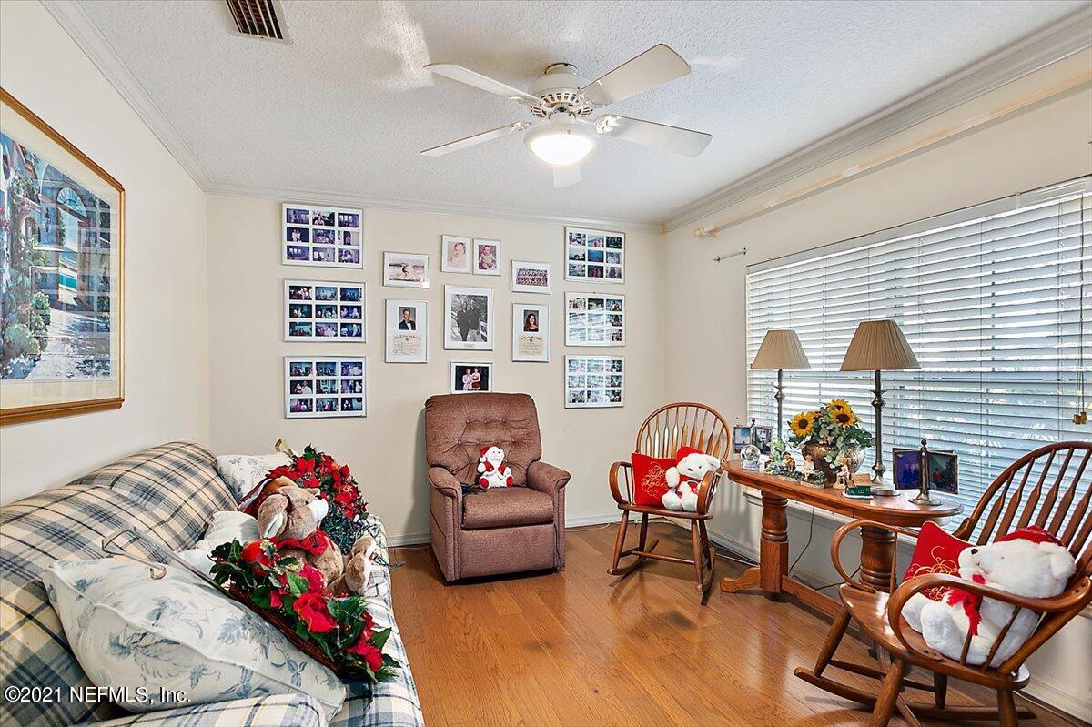 326 South Ocean Trace Road St. Augustine, FL 32080 - Photo 4 of 23 04-Family Room