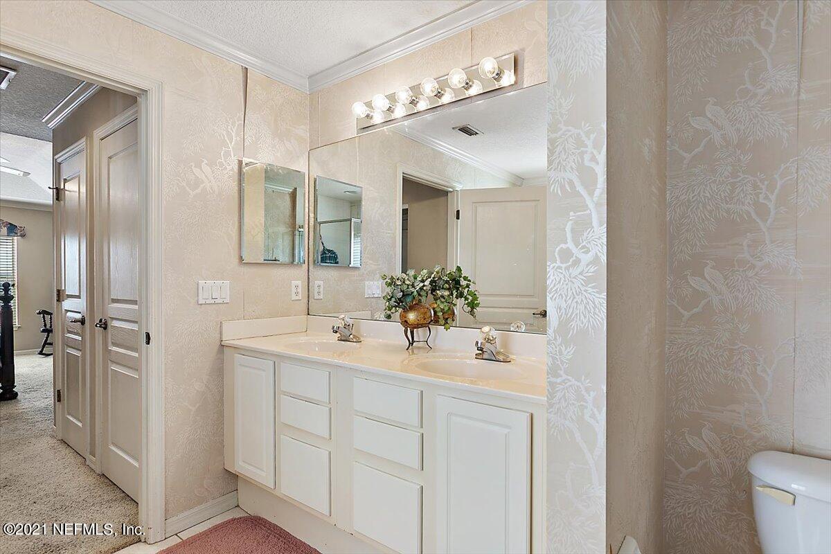 326 South Ocean Trace Road St. Augustine, FL 32080 - Photo 10 of 23 10-Primary Bathroom