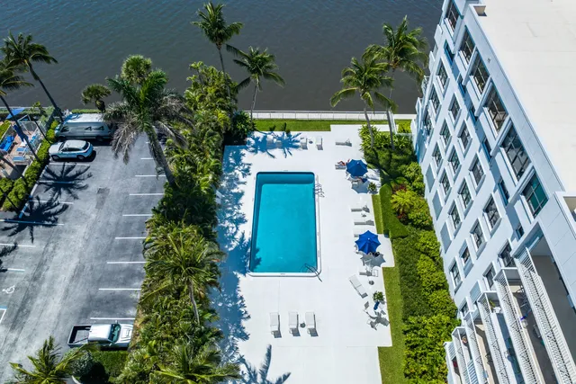 a view of a bench in a garden