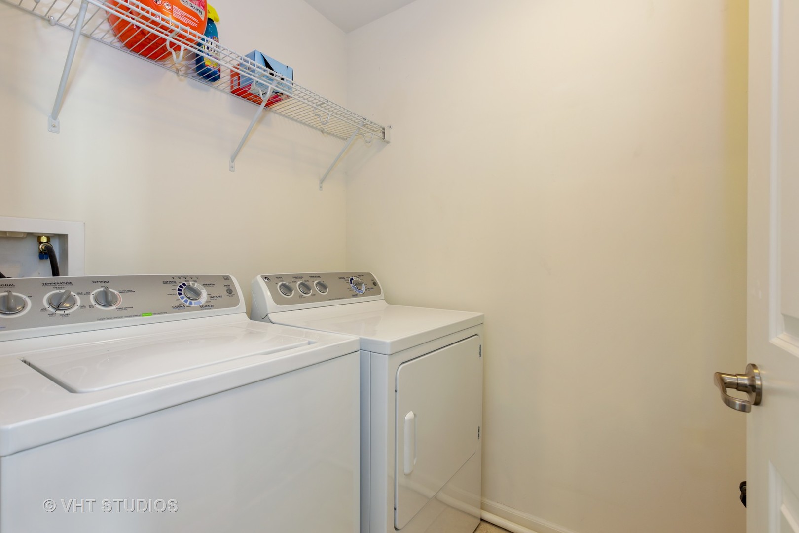 6826 Prairie Street Morton Grove, IL 60053 - Photo 15 of 16 a utility room with dryer and washer