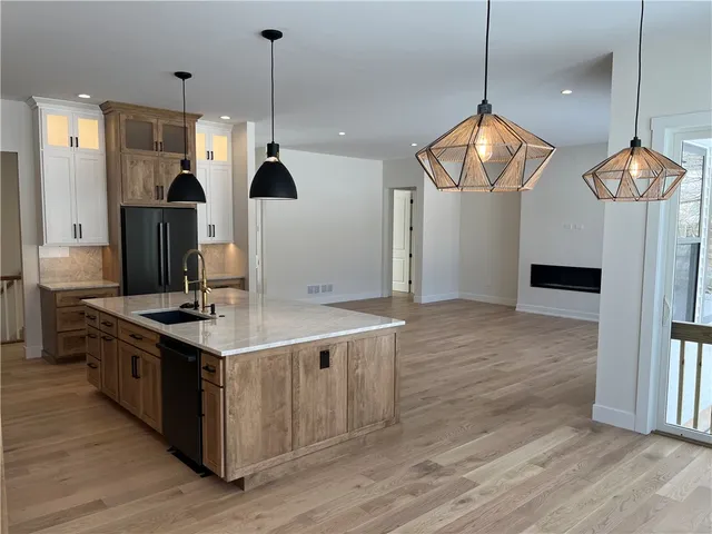 $830,200 | 1202 Lake Point Drive, Webster, NY 14580