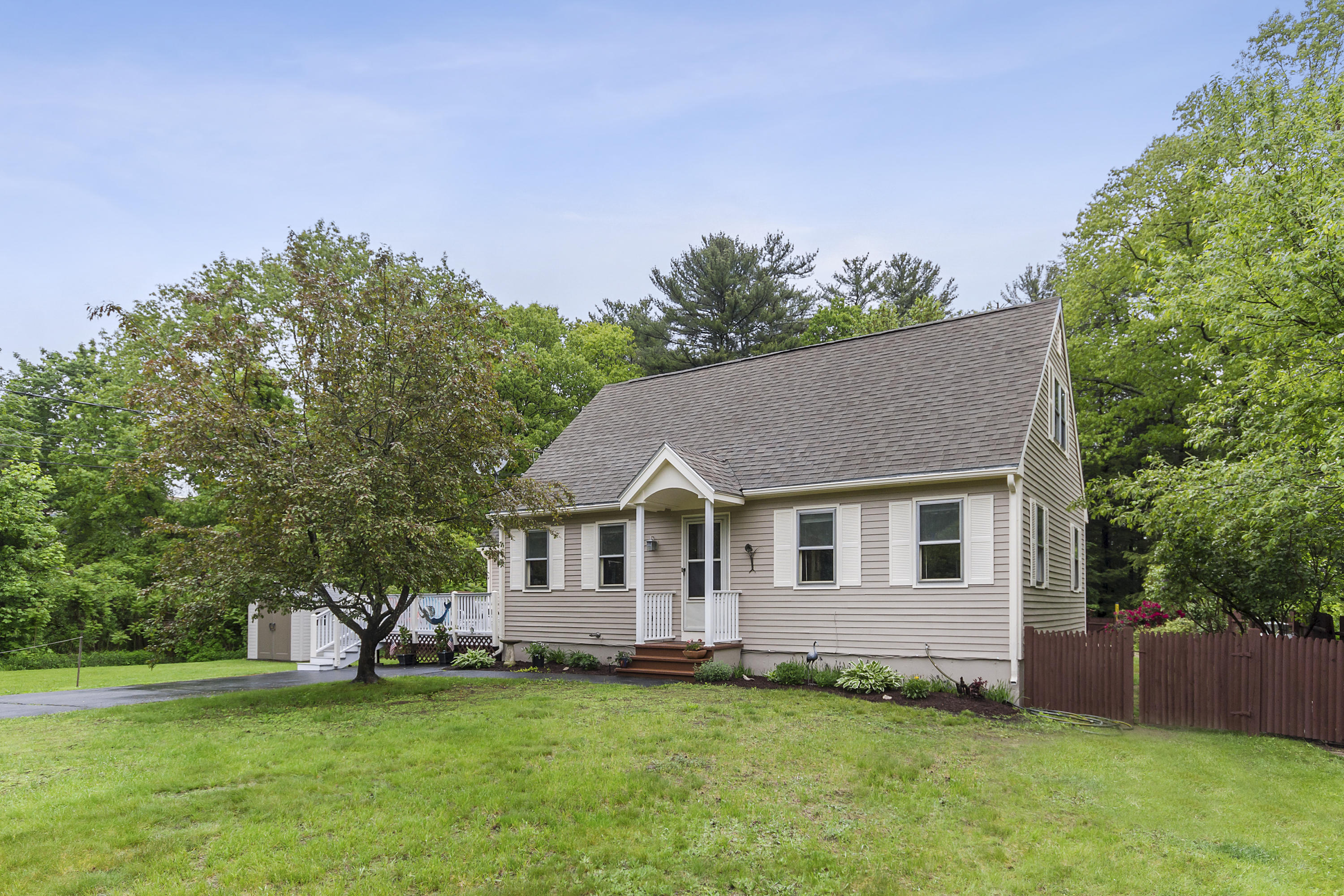 179 Cat Mousam Road Kennebunk, ME 04043 - Photo 1 of 23 000-photo--7151911
