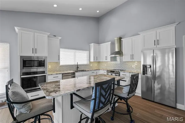 $685,000 | 326 Palisades Ridge Court, Eureka, MO 63025