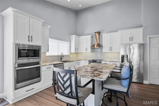 $685,000 | 326 Palisades Ridge Court, Eureka, MO 63025