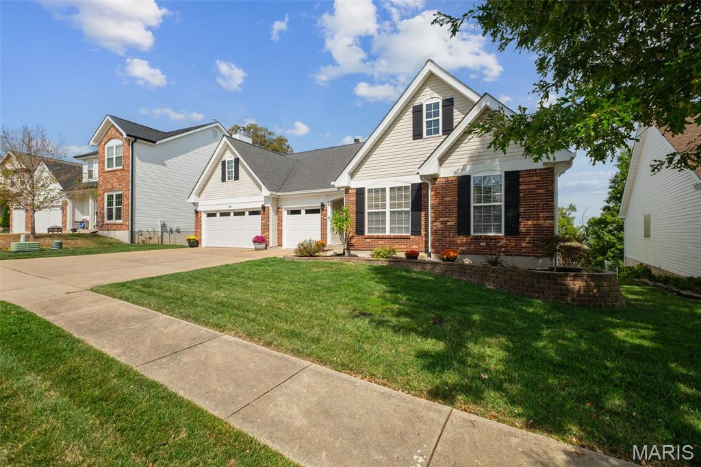 326 Palisades Ridge Court Eureka, MO 63025 - Photo 2 of 67