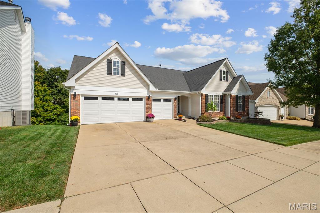 326 Palisades Ridge Court Eureka, MO 63025 - Photo 3 of 67