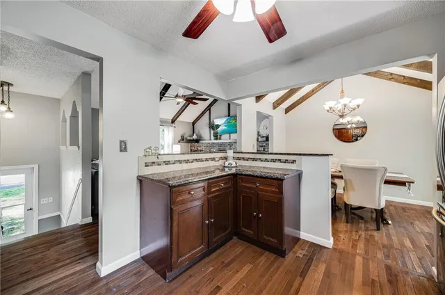 $334,900 | 1000 Southwest Lakeview Boulevard, Lee's Summit, MO 64081