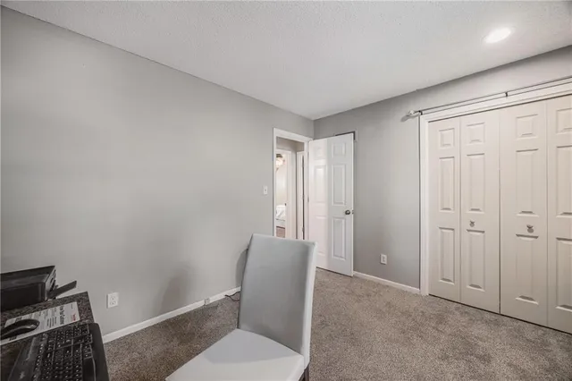 $334,900 | 1000 Southwest Lakeview Boulevard, Lee's Summit, MO 64081