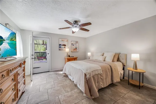 $334,900 | 1000 Southwest Lakeview Boulevard, Lee's Summit, MO 64081