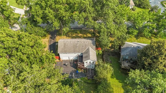 $334,900 | 1000 Southwest Lakeview Boulevard, Lee's Summit, MO 64081